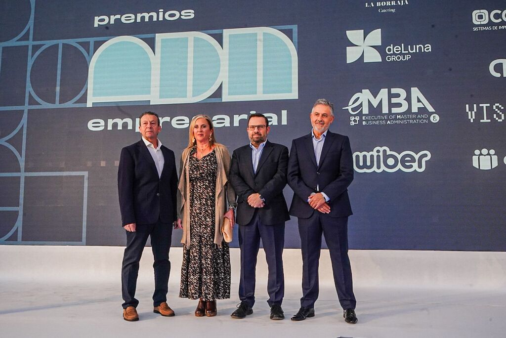 Fotos: Asegra, los Galatino y cooperativa La Palma galardonados con los premios ADN Empresarial en Granada